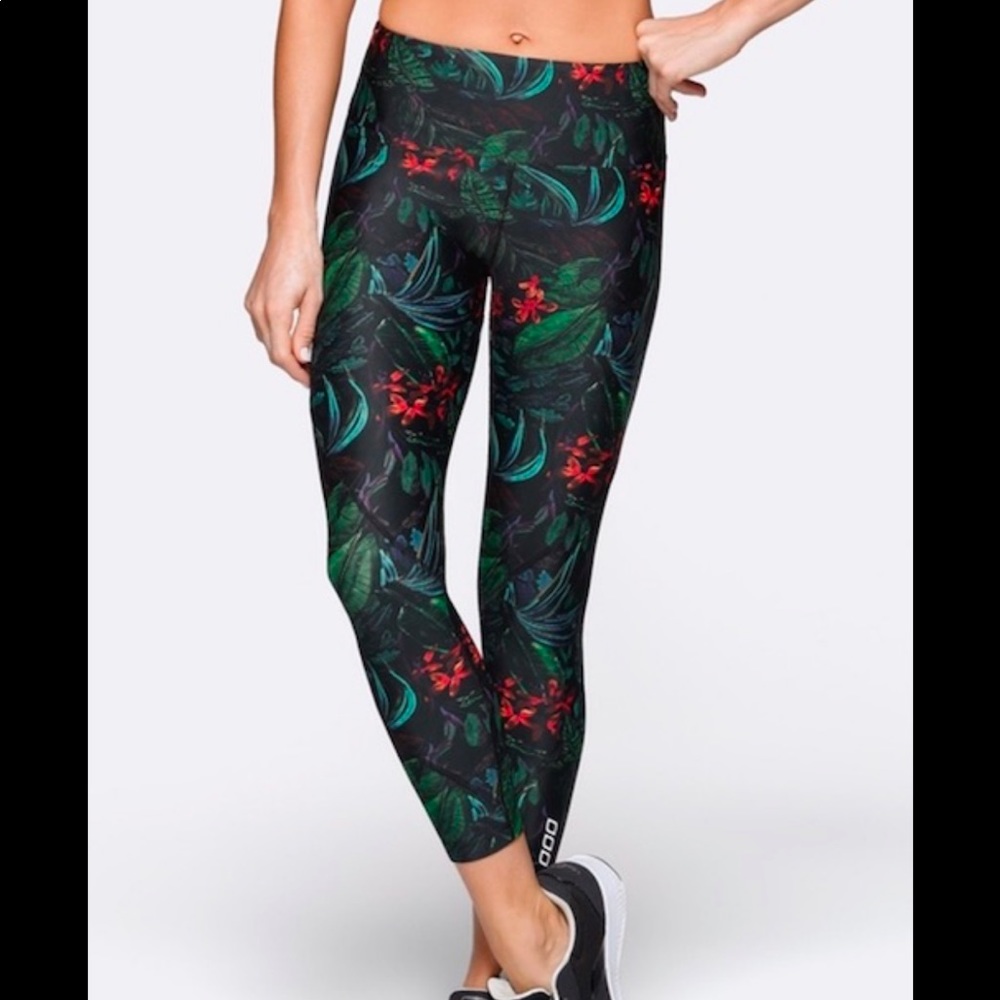 Lorna Jane Jungle Print Leggings Floral Palm